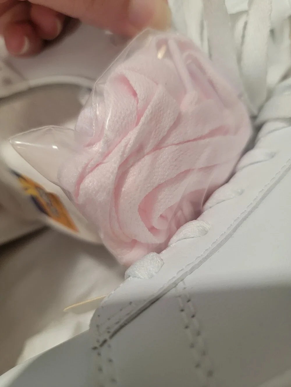 Size 7 WIDE White Skechers Hands Free Slip-In Sneakers - Picture 3 of 15